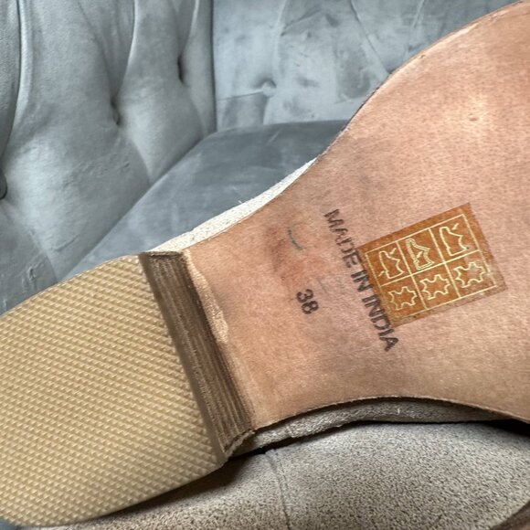 Free People Charm Double V Pointed Toe Camel Suede Leather Ankle Boot 39 - Picture 5 of 11